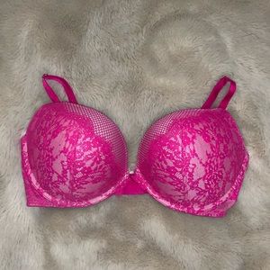 Victoria’s Secret very sexy push-up bra
